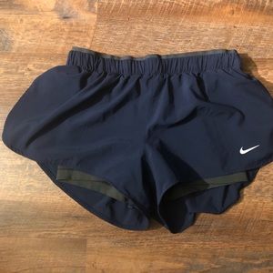 Women’s Nike running shorts small